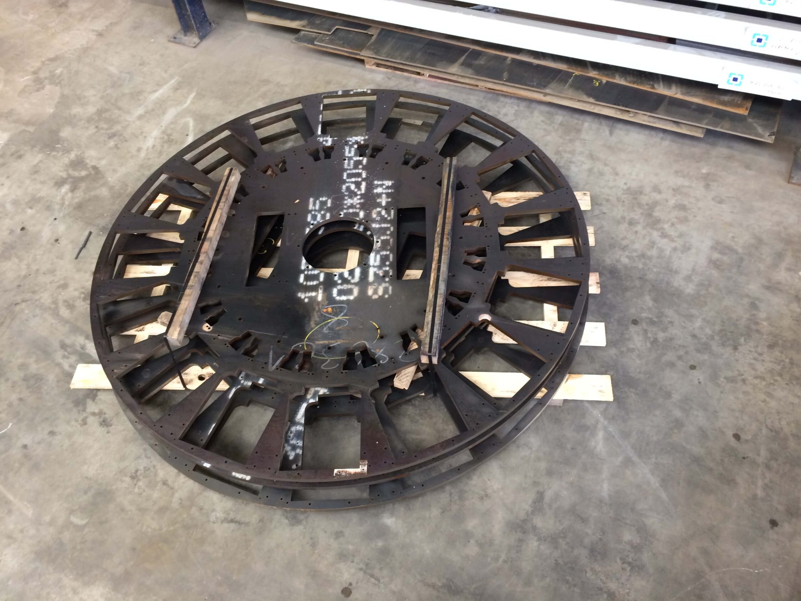 247 Watersnijden Staal S355J2 20mm scaled